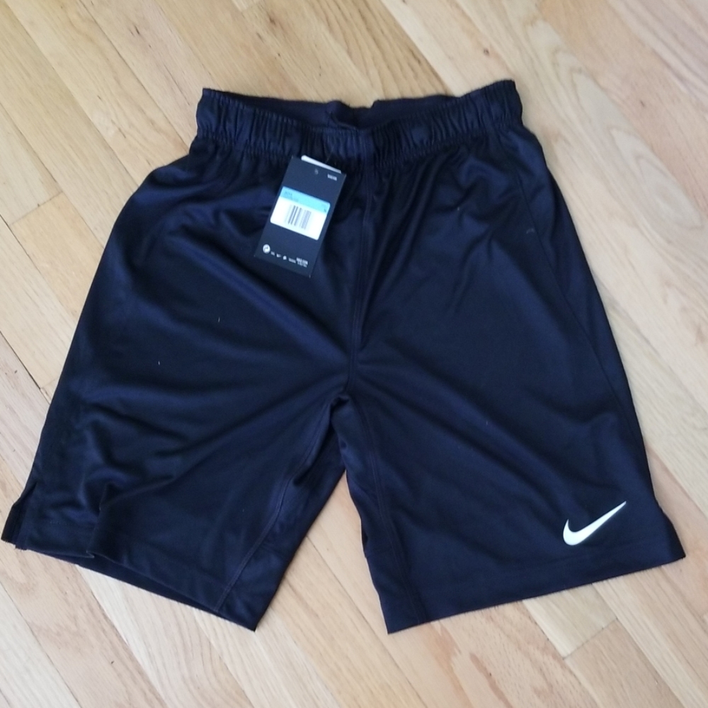 Nike youth medium dri fit short